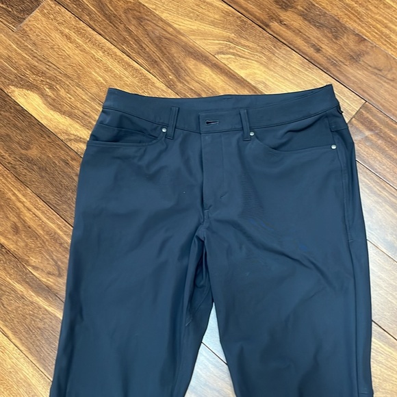 Lululemon ABC Pants - Picture 2 of 6